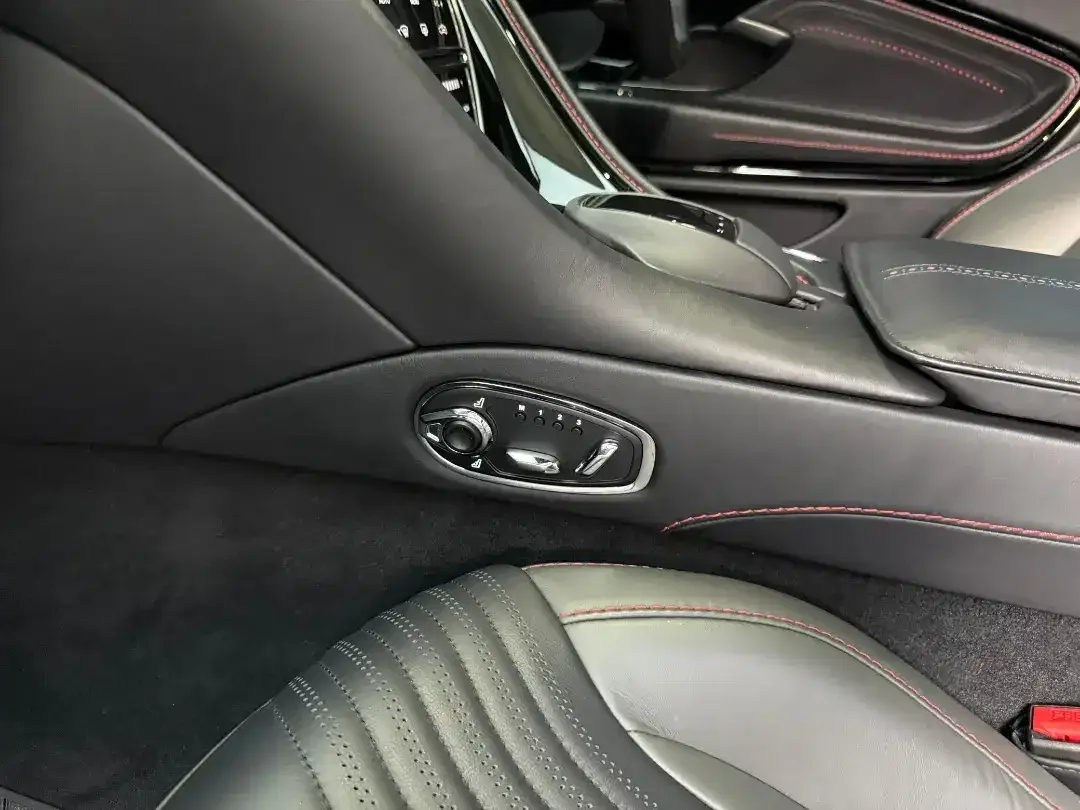 Aston Martin DB11 V8 Concours Blue 2022 - Image 8 of 10