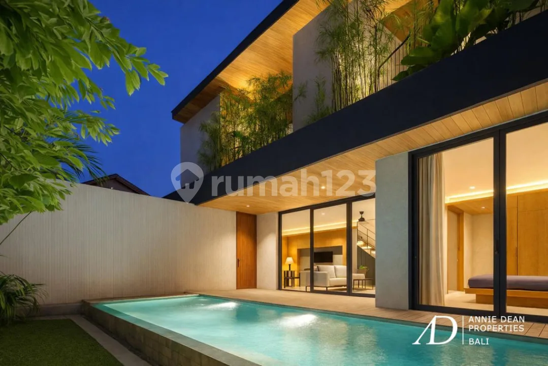 Freehold | Luxury Designer Villa In Prime Berawa, Canggu - Image 2 of 4