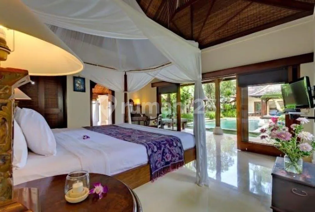 Villa di Canggu Kuta Utara Badung Bali 7 Villa - Image 2 of 4