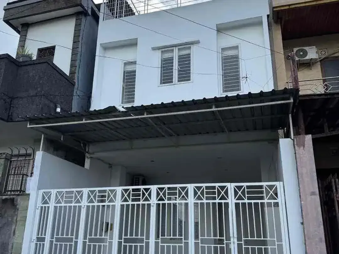 Di jual Rumah Lantai 3
Lokasi di Jln Dewi Sri Kuta badung bali - Image 1 of 10