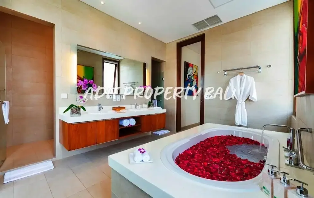 Villa Modern Ocean View Canggu Badung Bali - Image 9 of 10