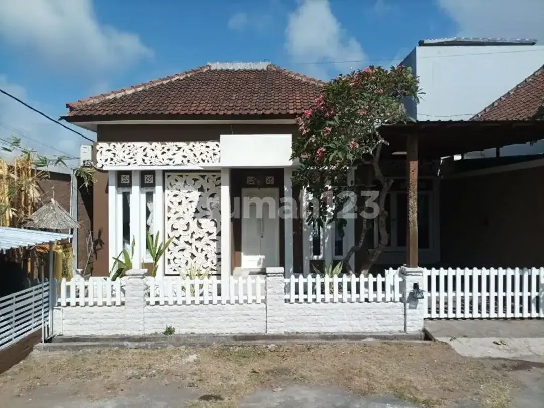 Disewakan Rumah Luxury Area Perumahan Lingkungan Sejuk - Image 3 of 5