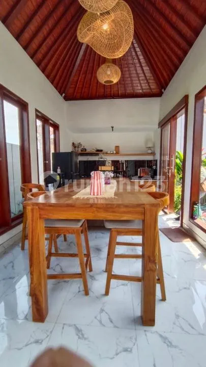 Villa Furnish dengan Kolam Privat dan View Sawah di Daerah Kerobokan Badung Bali - Image 3 of 4