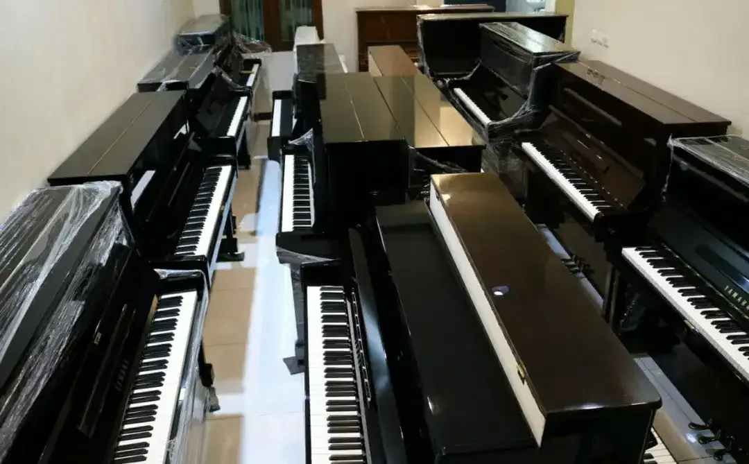 Piano Yamaha Kawai U1 U2 U3H UX JU109 LU 90 LU110 BL31  BL61 BL71 US50 - Image 1 of 4