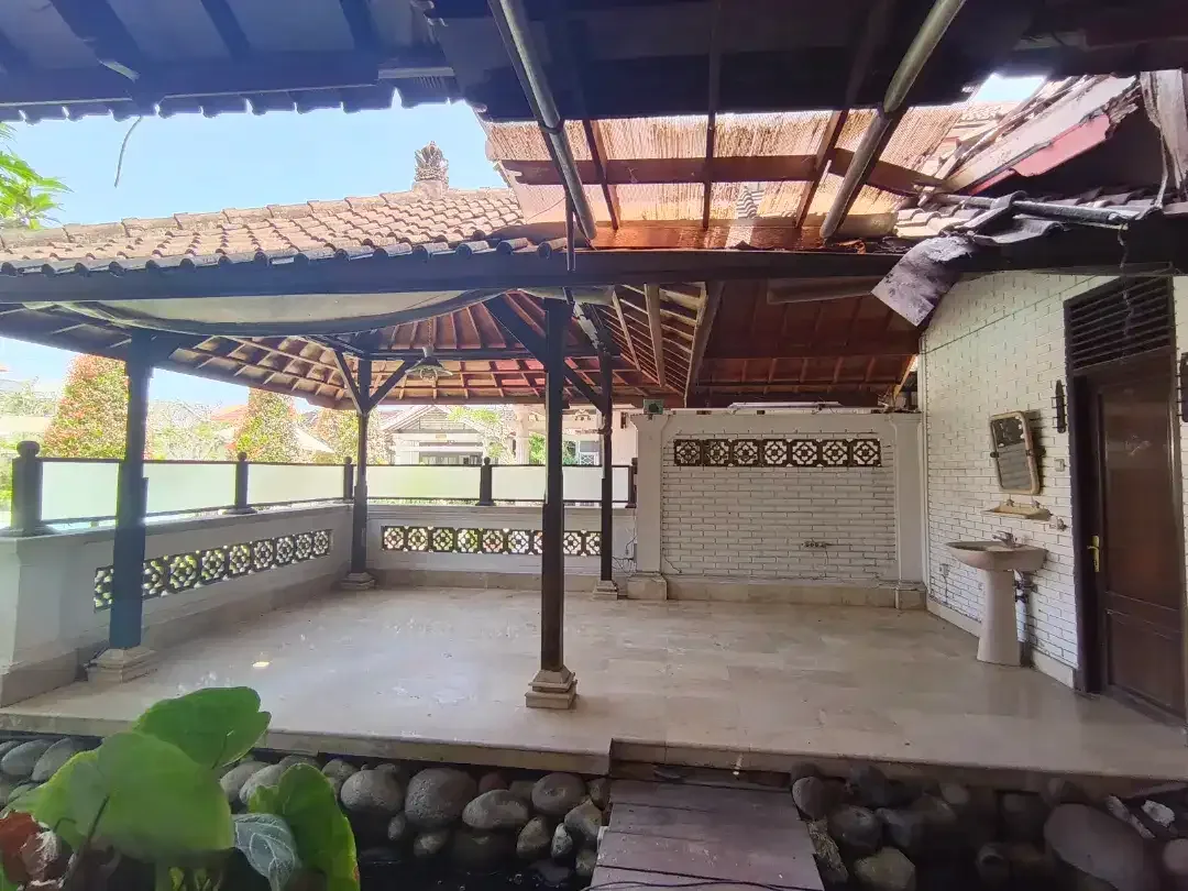 DISEWA VILLA 4BR SANUR –RUANGAN LUAS| SHARED BIG POOL|PAVILIUN OUTDOOR - Image 7 of 10