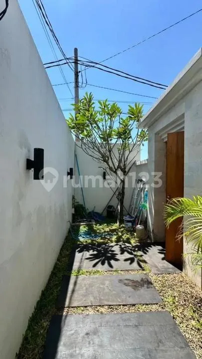 Brand New Villa Dekat Canggu - Fully Furnished - Image 4 of 4