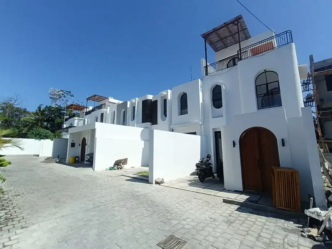 Vila Baru Ocean View di Jalan Utama Taman Mumbul, Nusa Dua - One Gate System - Image 1 of 10