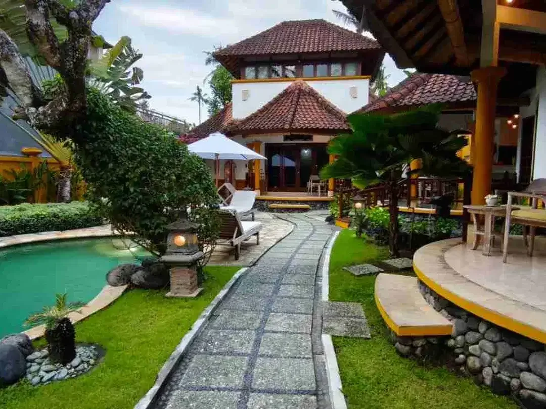Villa Tropis Dengan Sentuhan Balinese di Pantai Saba Gianyar - Image 7 of 10