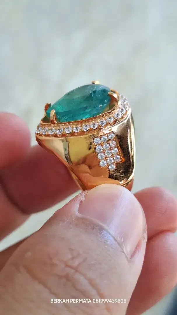Natural emerald zamrud zambia minor clarity 7crt up - Image 5 of 9