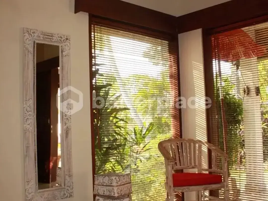 Elegant Family-Friendly 3-Bedroom Villa in Canggu Padonan with En-Suite Bedrooms, Beautiful Pool & Exceptional Garden Setting - Image 3 of 10