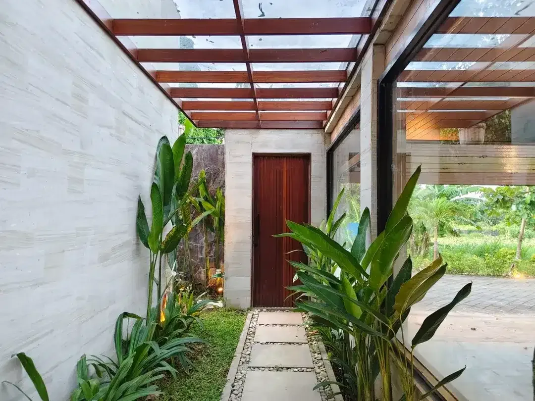 For Sale Rare Ocean View Villa in Central Sanur - Image 4 of 10