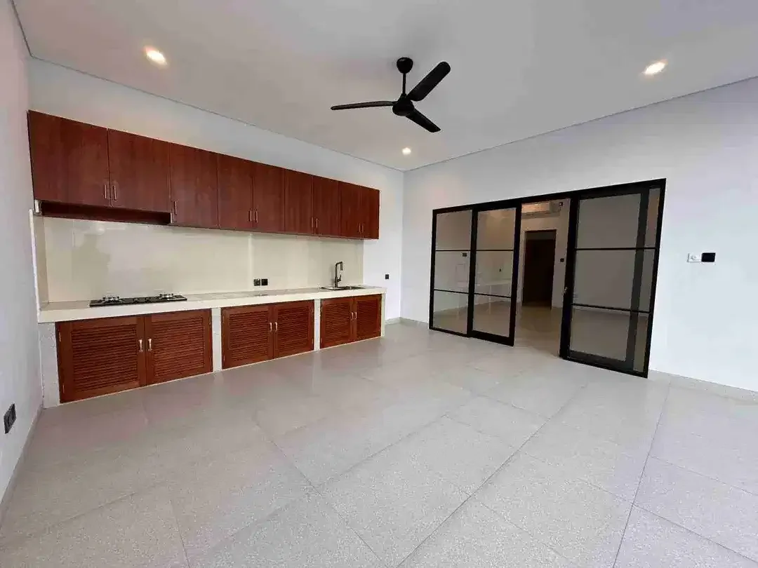 Brand New Villa 3 Bedroom Umalas Unfurnish with Garden - Image 6 of 10