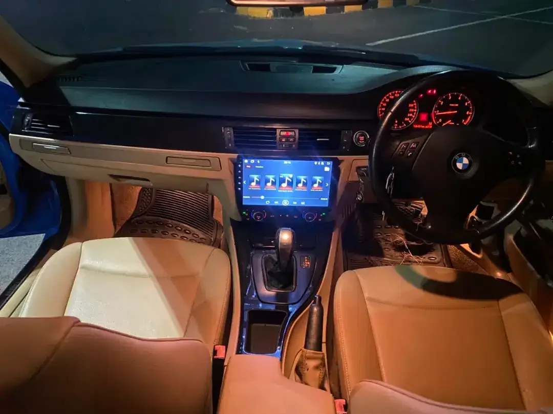 Bmw 320i Thn 2010 - Image 5 of 5