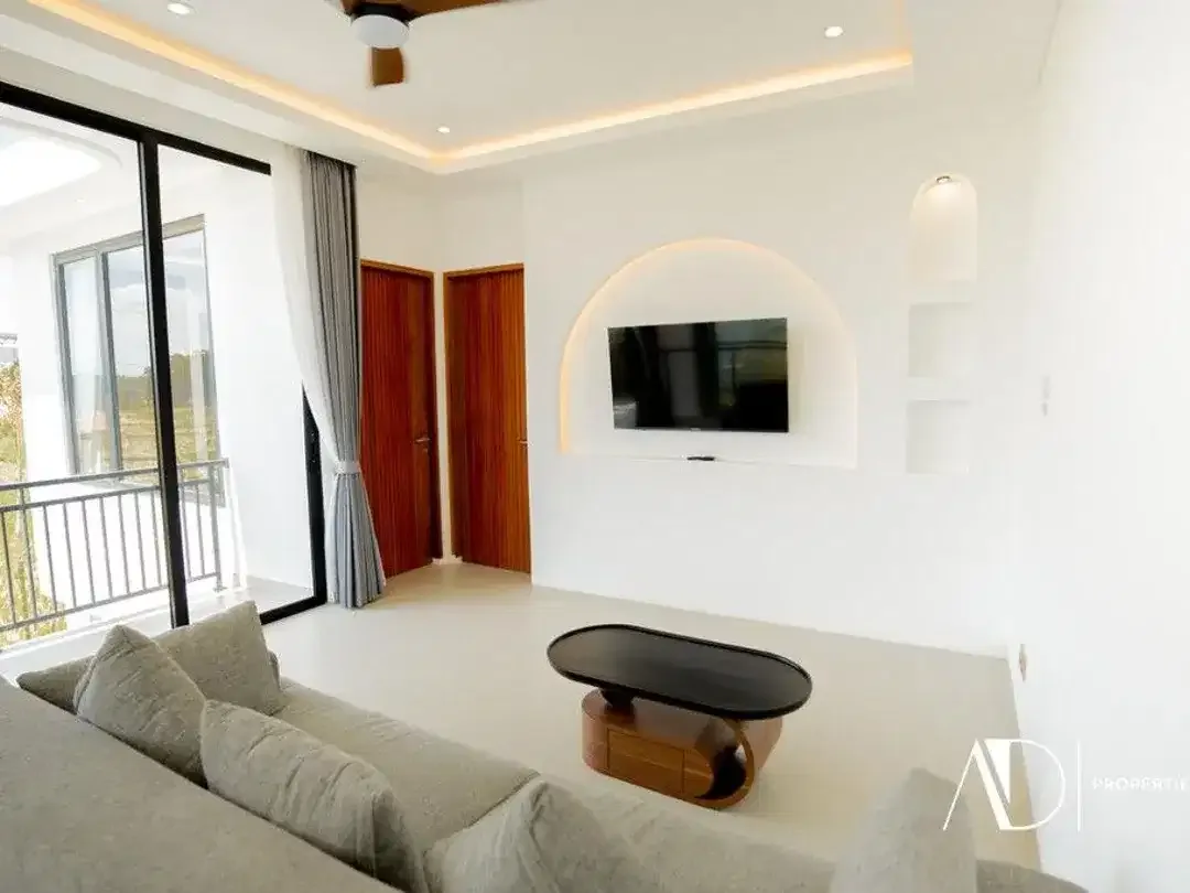 FREEHOLD | 3-BEDROOM MODERN VILLA WITH BEACH ACCESS, CEMAGI - Image 4 of 10