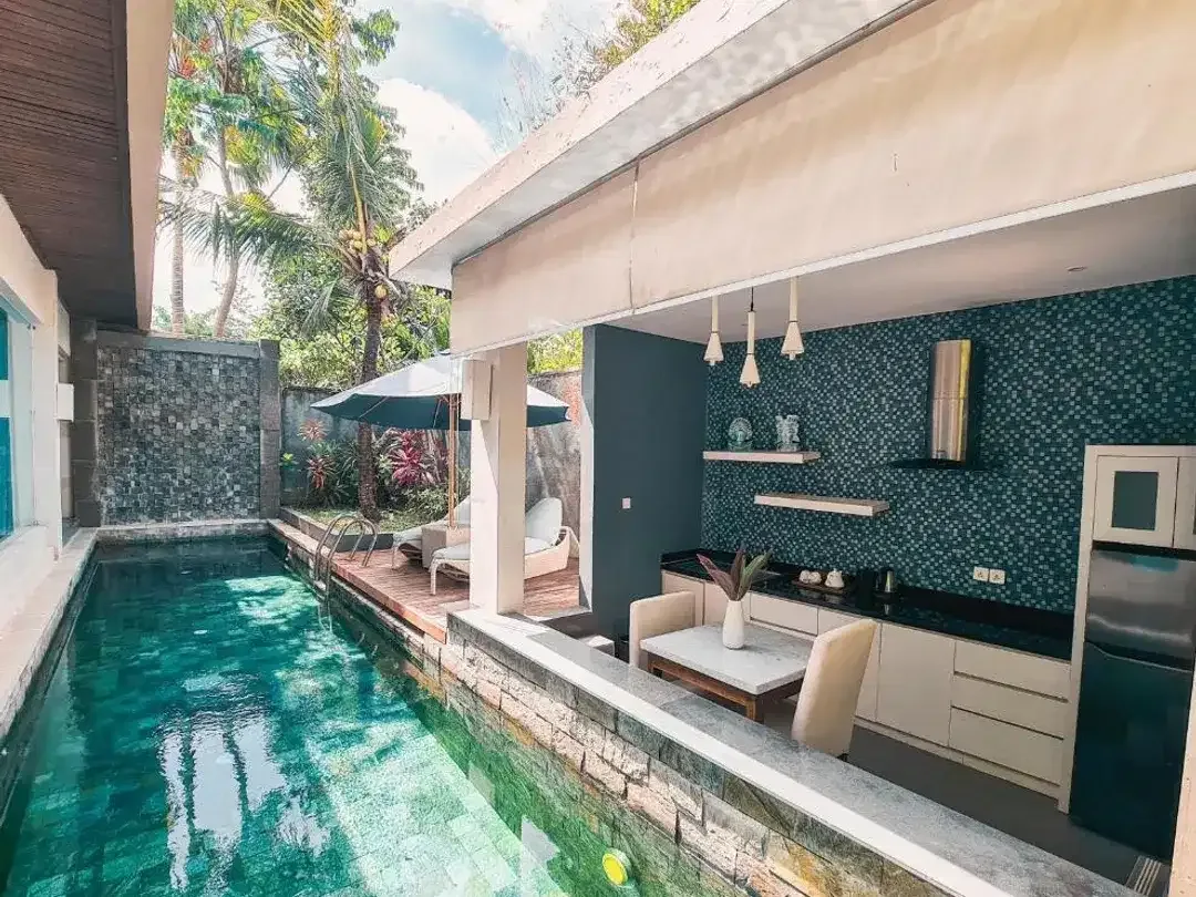 Dijual Hotel dan Villa Luxury di Jimbaran fasilitas bintang lima dan merupakan investasi yang sangat menjanjikan - Image 2 of 10