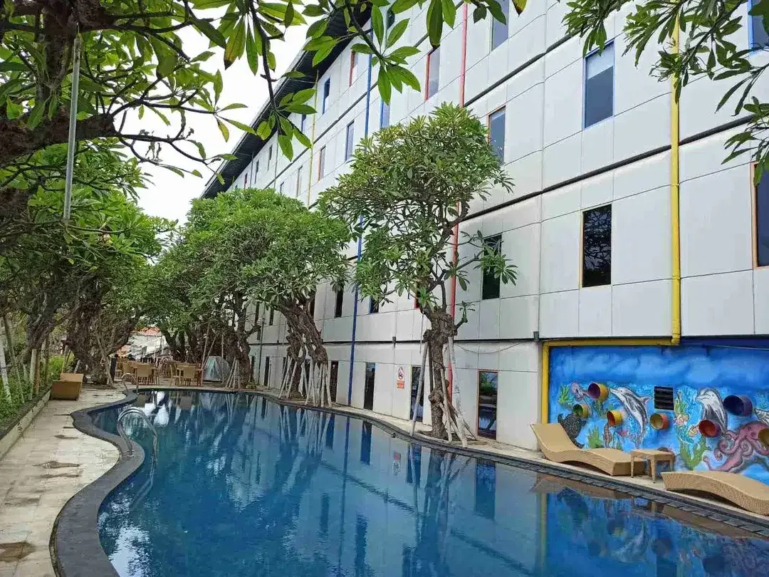 Dijual Via Lelang Hotel Jalan Surapati ( Kompleks Singaraja Square) Kel Kampung Baru Buleleng Bali - Image 3 of 9
