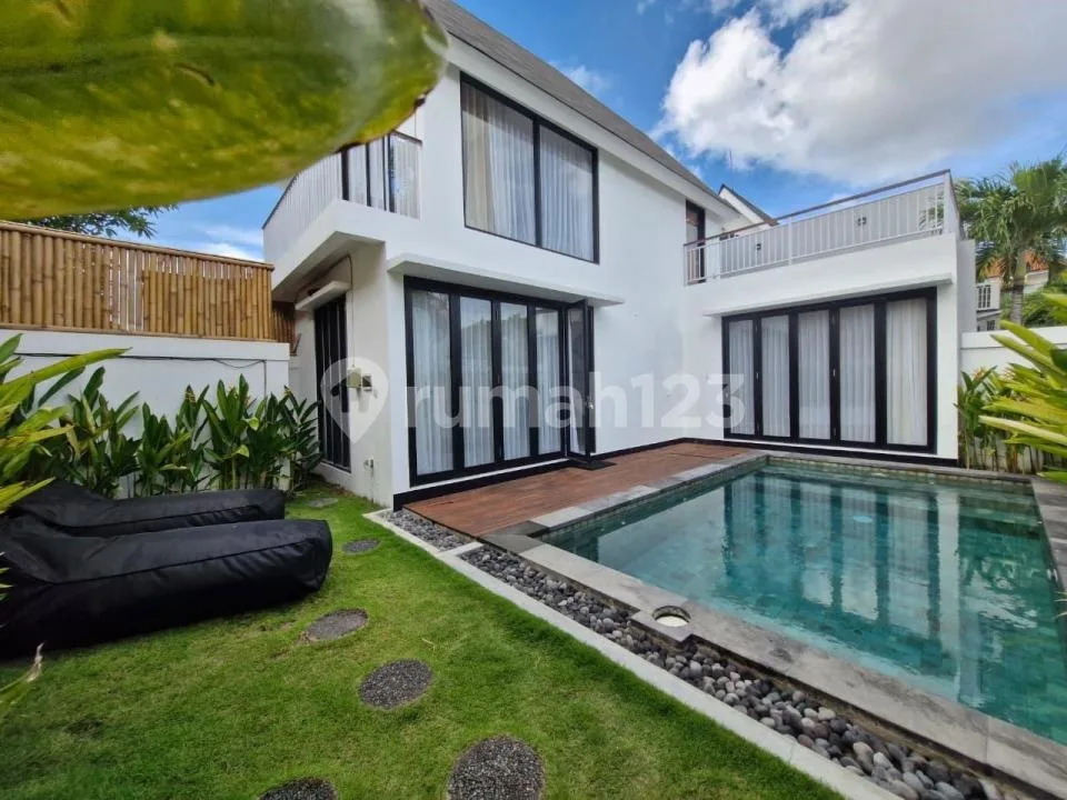 For Rent Minimalist 2 Bedrooms Villa Located In Canggu - Image 1 of 4