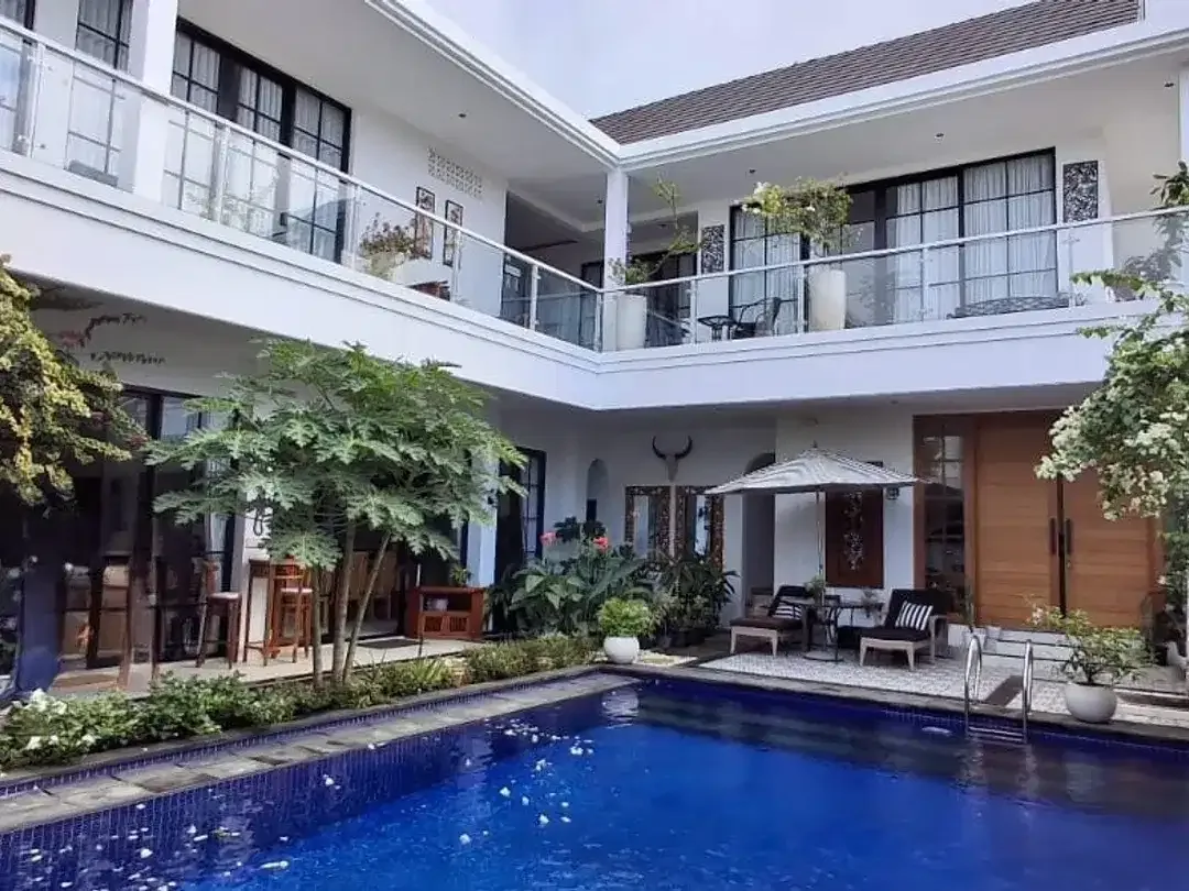 Disewakan villa 8 bedroom cocok untuk air BNB di Nusa Dua, Bali - Image 3 of 9