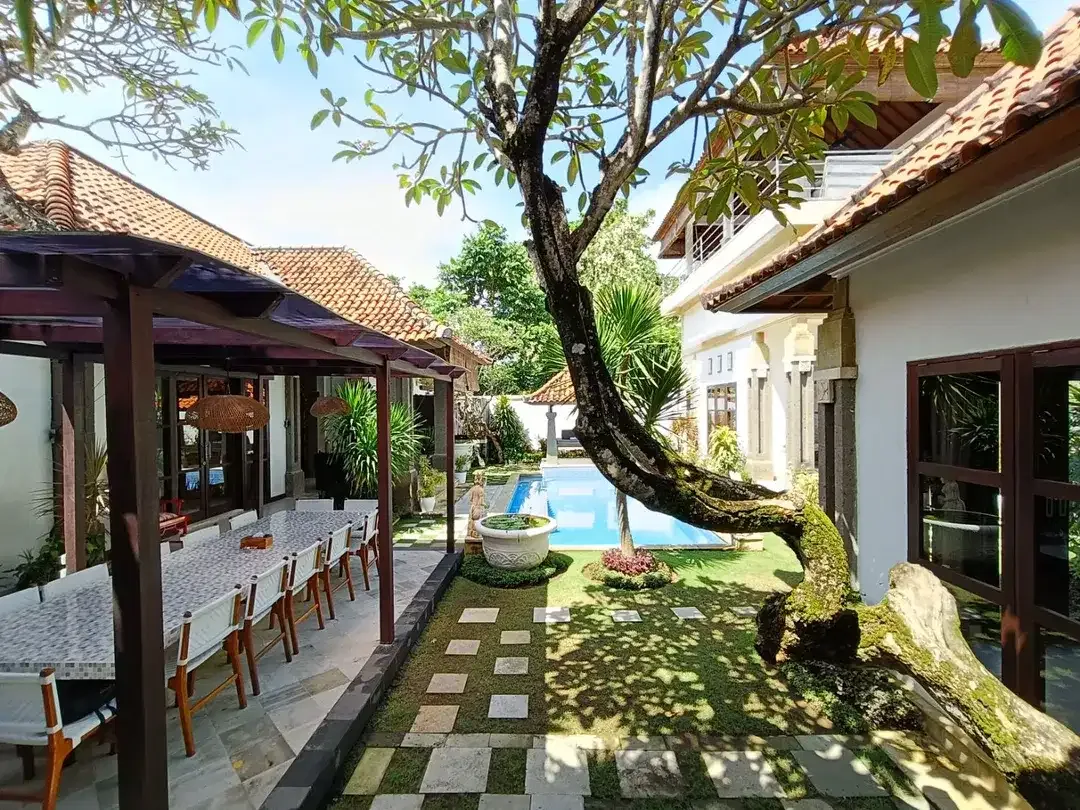 Massive Price Drop! 7-Bedroom Villa Just 200m from the Beach in Nusa Dua - Now IDR 10 Billion - Image 2 of 10