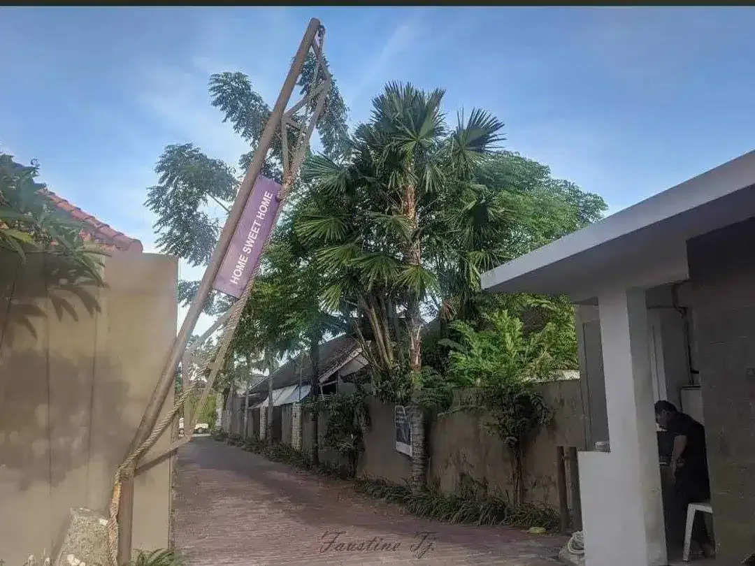 SEWAKAN RUMAH BARU SANGAT TERAWAT ONE GATE Sistem AREA DENPASAR - Image 2 of 9