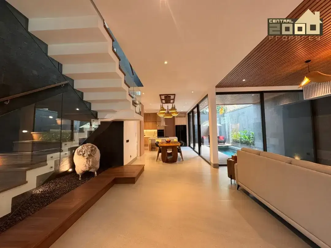 Modern Luxury Smart Home in Seminyak – Private Lift & Gym - Image 4 of 10
