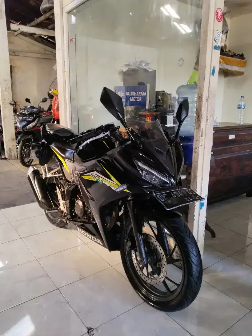 Honda cbr 150 CC thn .2017 cash. Bali dharma motor - Image 8 of 8
