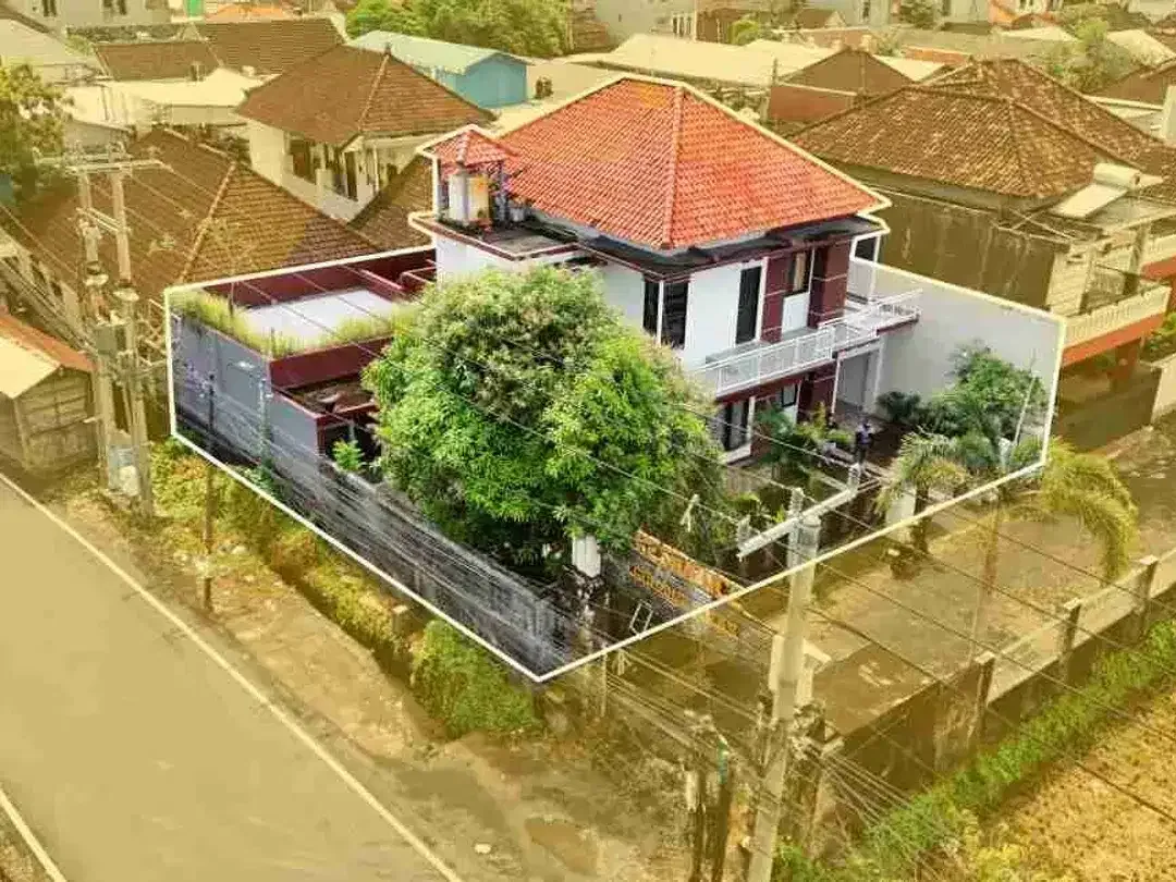 Rumah View Sawah Full Furnished Gunung Salak Kerobokan 2 Lantai - Image 1 of 10