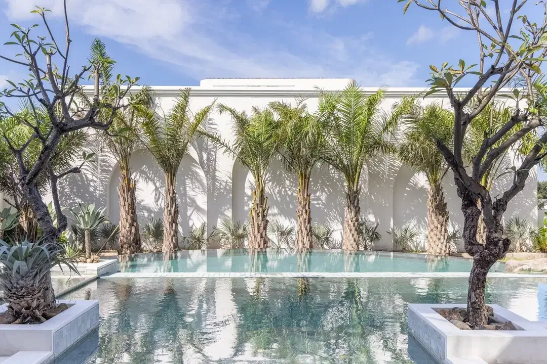 Luxurious 6 Bedroom Villa With Breathtaking Ocean View In Seseh - Image 5 of 10