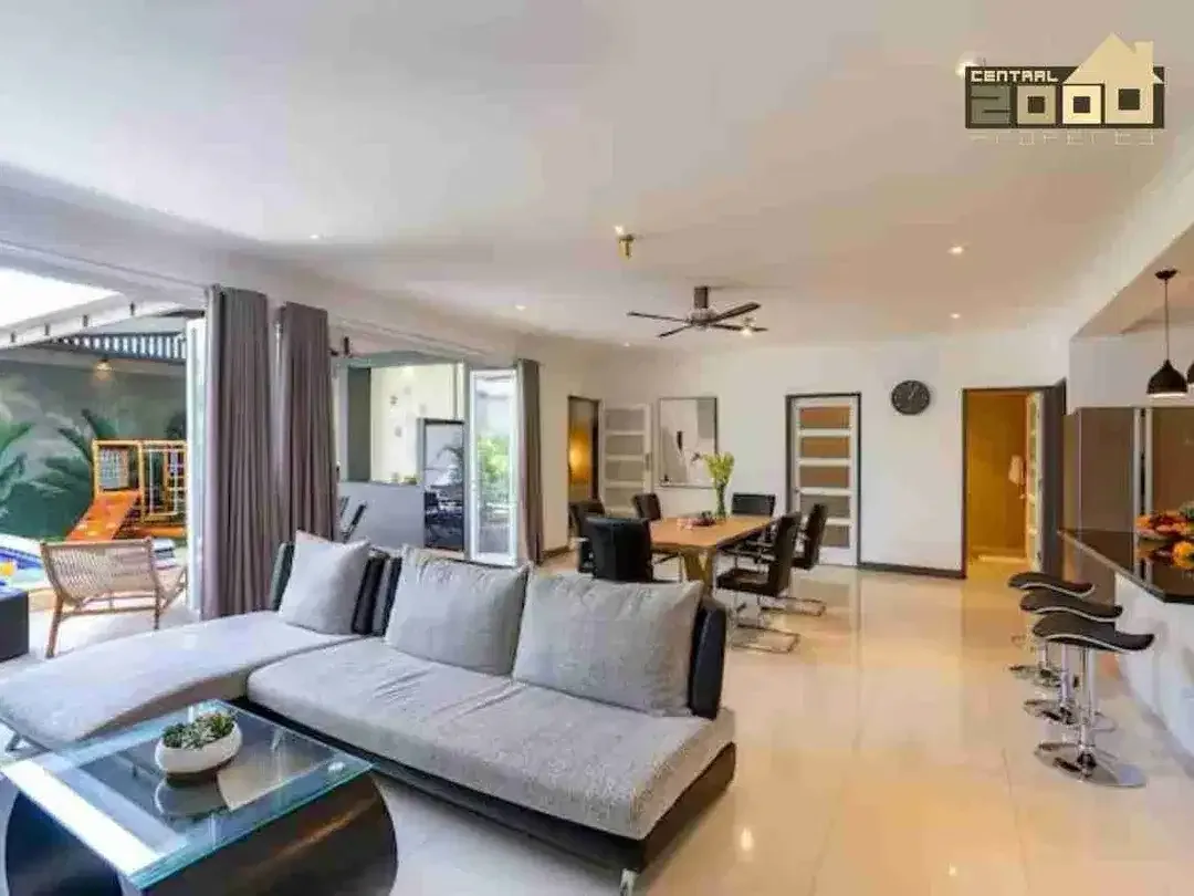 Dijual Villa Eksklusif di Kerobokan – Dekat Pusat Hiburan & Bisnis, serta Seminyak - Image 3 of 10