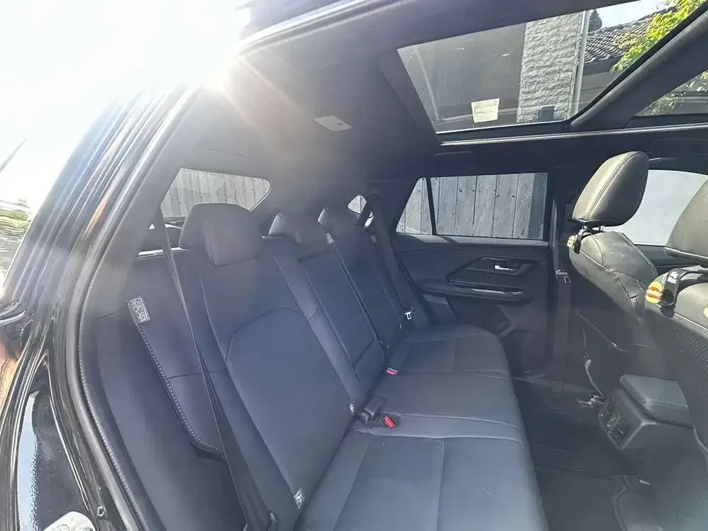 Toyota Yaris Cross 2023 Hybrid - Image 6 of 7