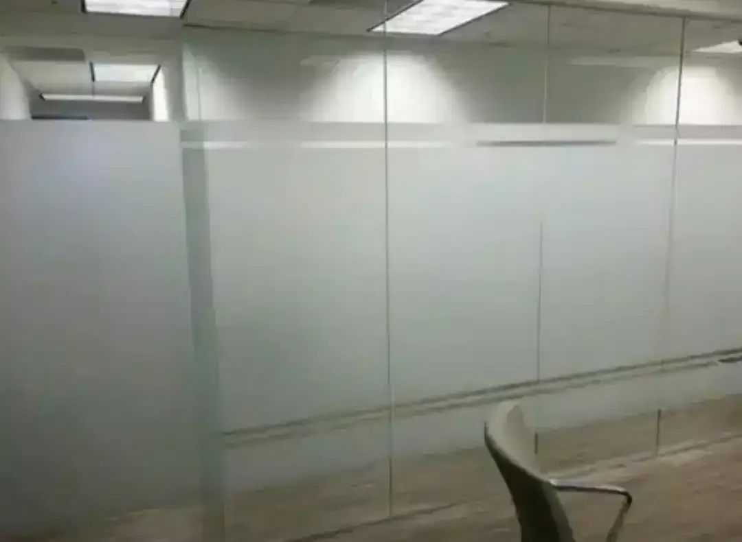 Yuk jaga kaca Kantor kita dg melapisi stiker Sanblas dan Kaca Film - Image 1 of 1