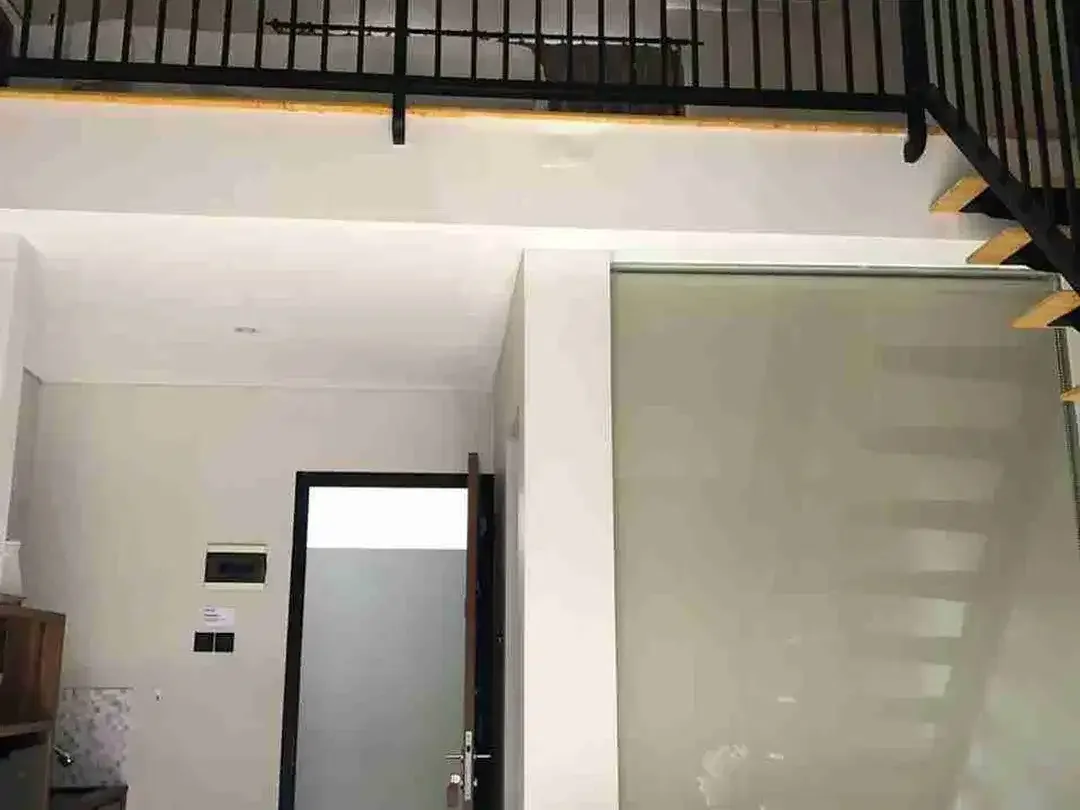 Rumah Kost 2 Lantai Full Furnished 14 Kamar Kerobokan Bali - Image 5 of 7
