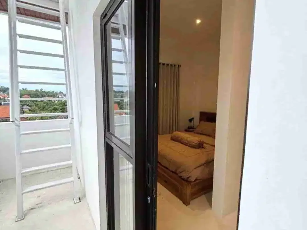 Villa Modern Baru Ungasan, Rooftop dan Pool View Cantik - Image 2 of 9