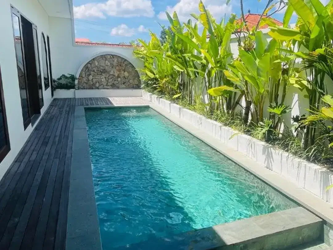 VILLA MODERN TROPICAL DI CEPAKA MENGWI BADUNG - Image 1 of 10