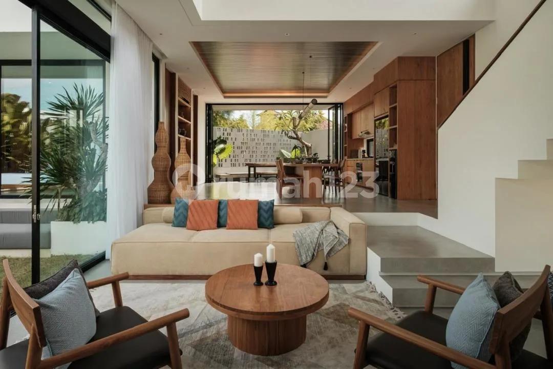 Villa Dijual Lokasi Batu Bolong Canggu - Image 2 of 4