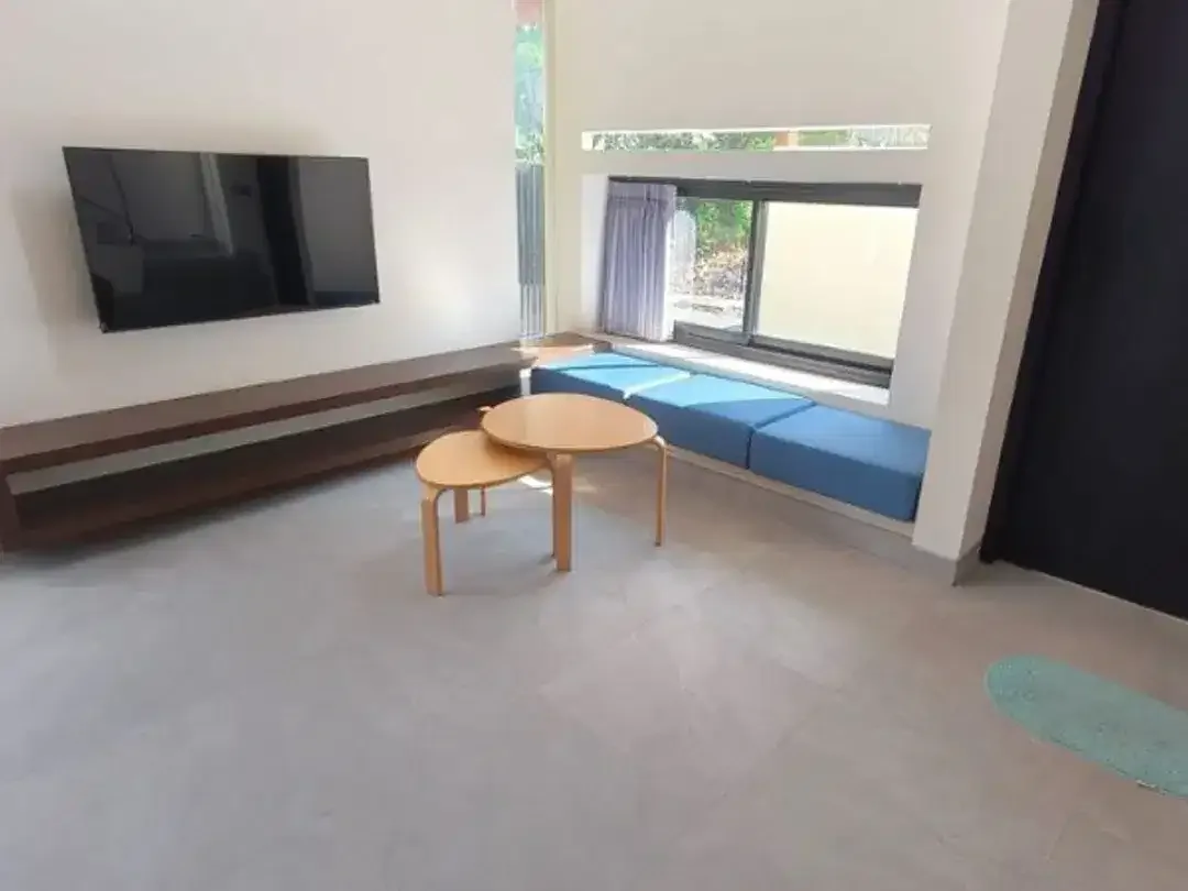 BRAND NEW VILLA FULL FURNISHED DI KOMPLEK GREEN KORI KEROBOKAN BADUNG - Image 6 of 10