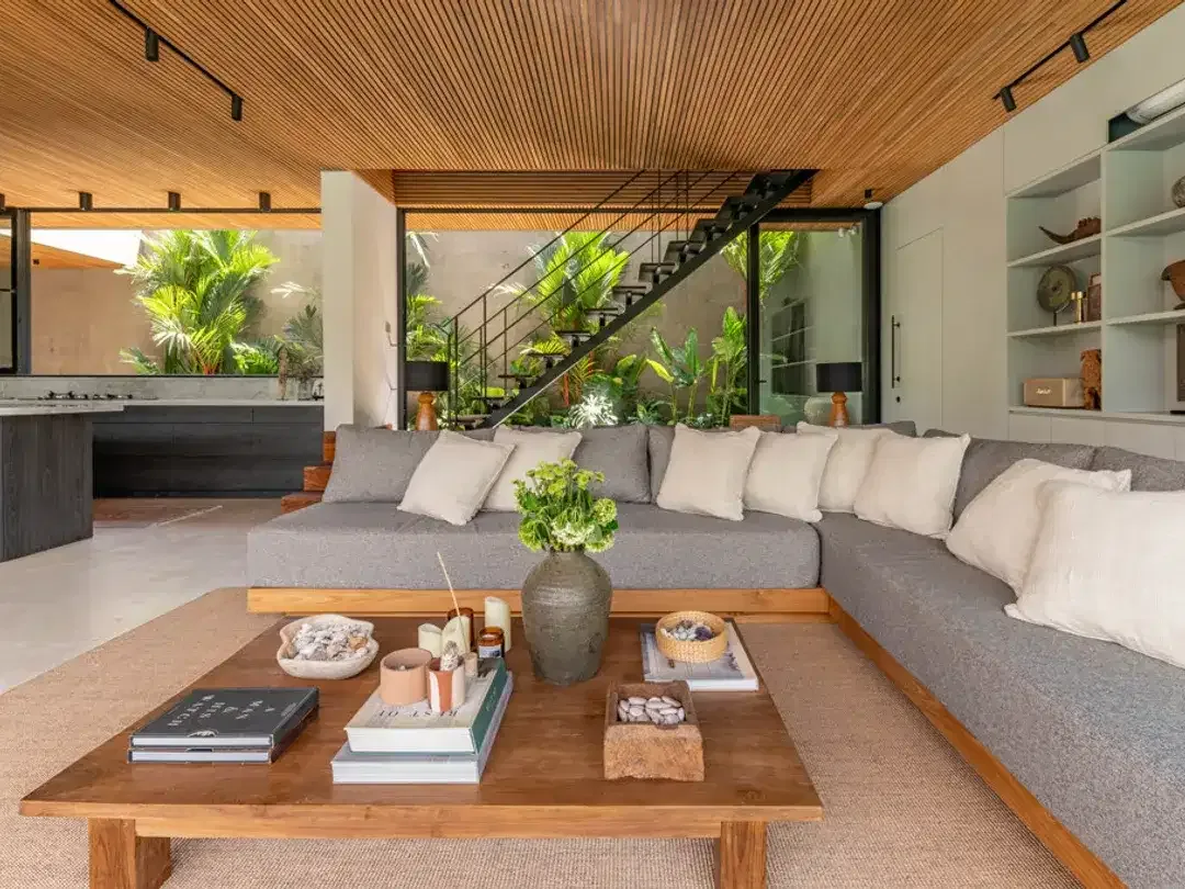 Leasehold - Luxurious Modern Tropical Family Villa in Babakan, Canggu, Bali - Image 2 of 10