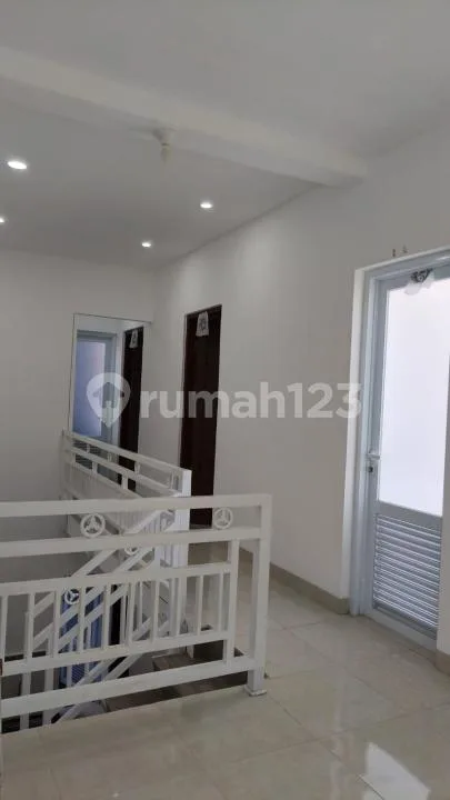 Rumah 2 Lantai Siap Huni Lokasi Griya Nugraha Nusa Dua - Image 3 of 4