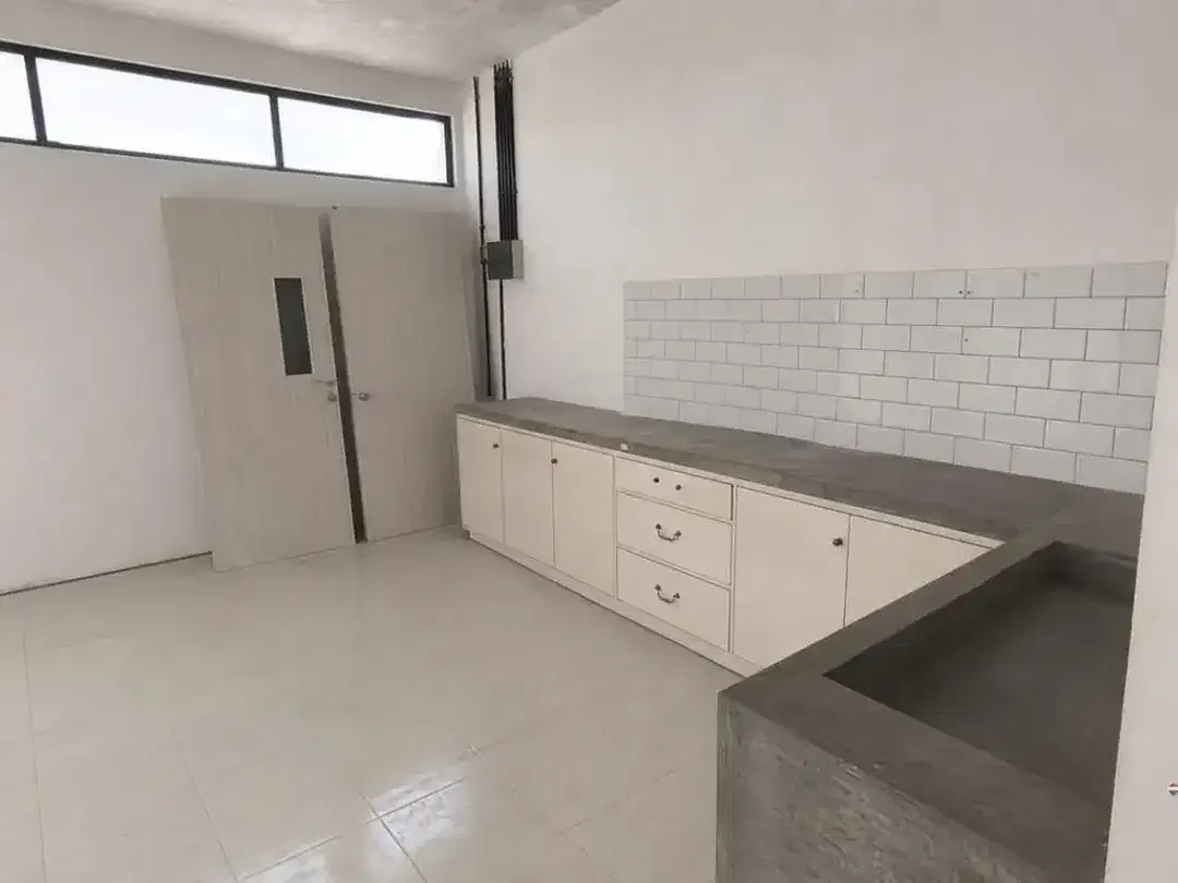 Ruko Premium Disewakan di Umalas - Cocok untuk Bisnis - Image 2 of 3