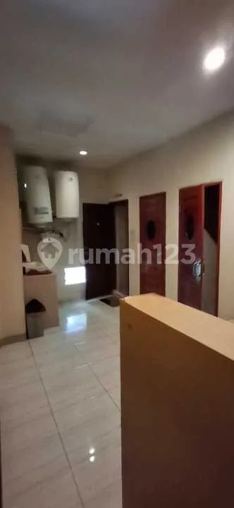 FOR SALE RUKO 4 LT SUDAH BERJALAN USAHA DAN BAGUS LOKASI RENON - Image 2 of 4