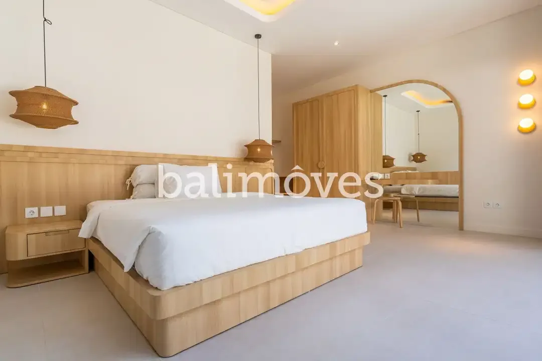 Villa Mewah Baru dengan 4 Kamar Tidur di Pantai Sanur - Image 6 of 10
