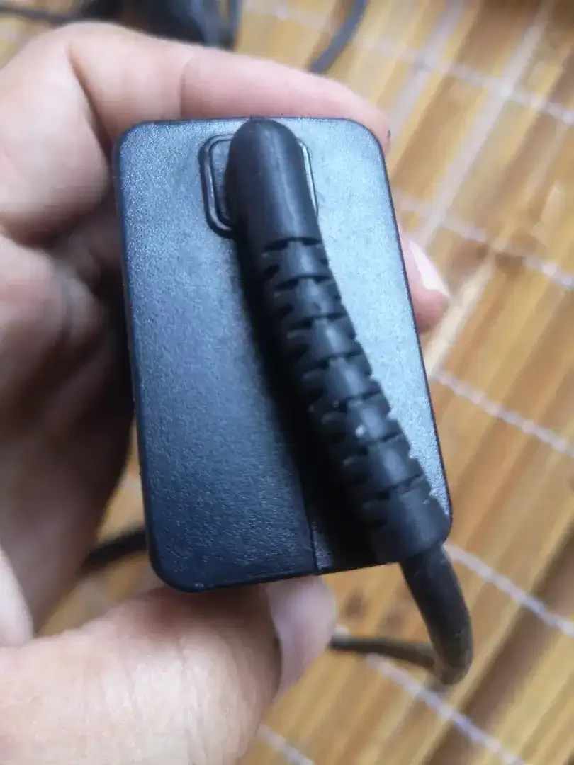 Charger laptop sony vaio original - Image 3 of 9