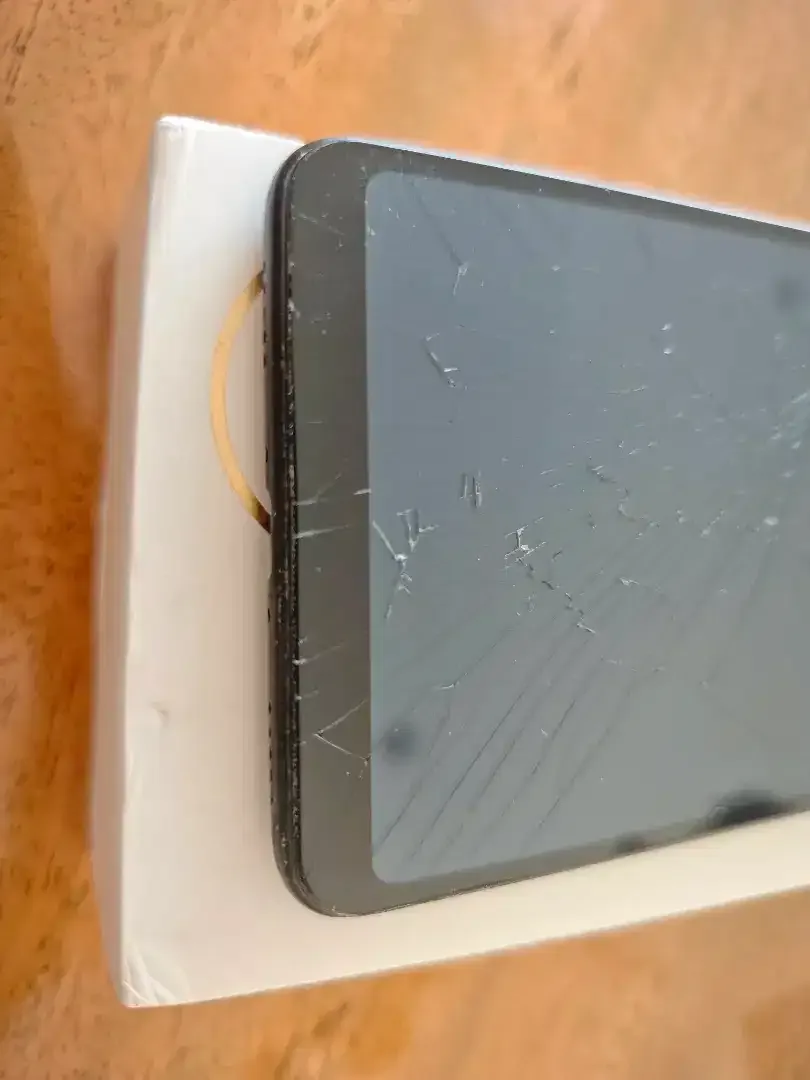 Xiaomi Mi Max 3 4/64gb broken screen - Image 4 of 6