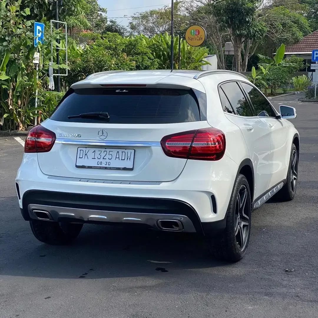 Mercedes-Benz GLA200 AMG Sport 1.6 AT – 2018 - Image 6 of 9