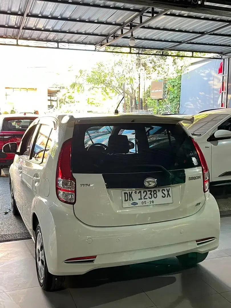 Daihatsu sirion 1.3 matic lowkm DP 8 JT - Image 6 of 10