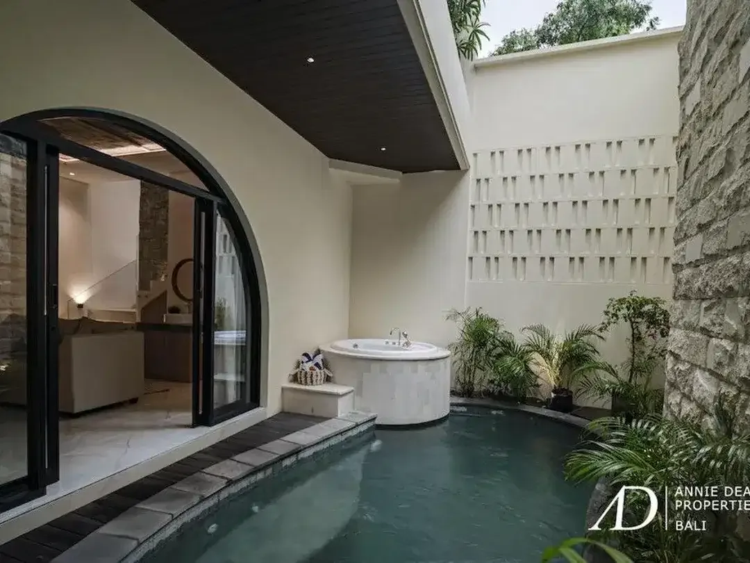 LEASEHOLD | 3 UNITS LEFT - MODERN VILLAS IN PRIME TUMBAK BAYUH - Image 2 of 10