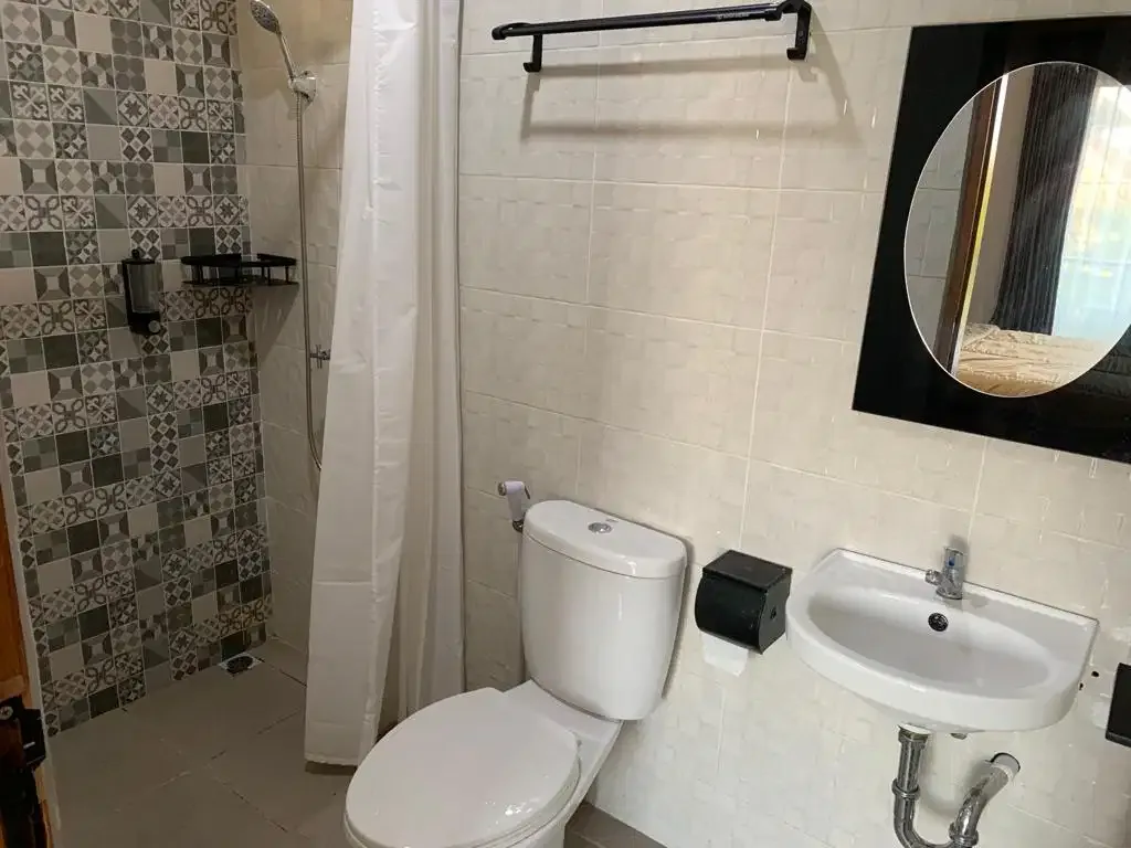 FOR LEASE 3BR VILLA D'BOUGENVILLE RENON BALI DENPASAR TYPE 1 FURNISHED - Image 4 of 6