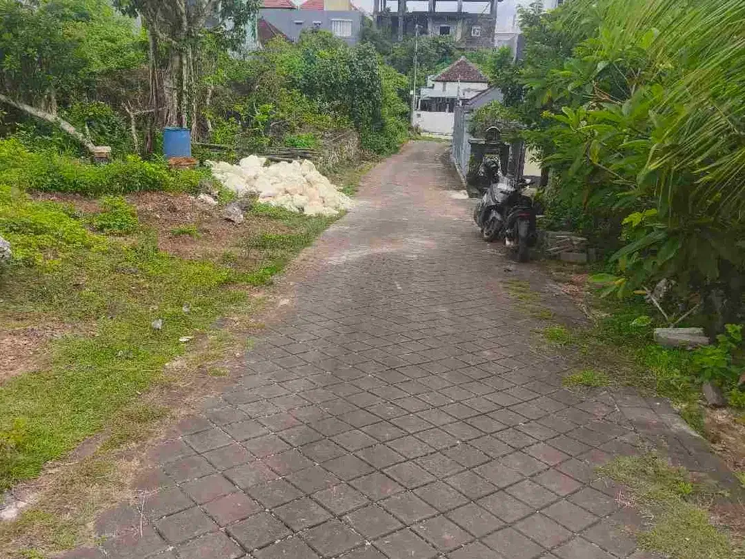 dijual tanah 5 are  harga 500 juta per are Kawasan GWK ungasan Kuta Selatan Badung Bali - Image 1 of 10