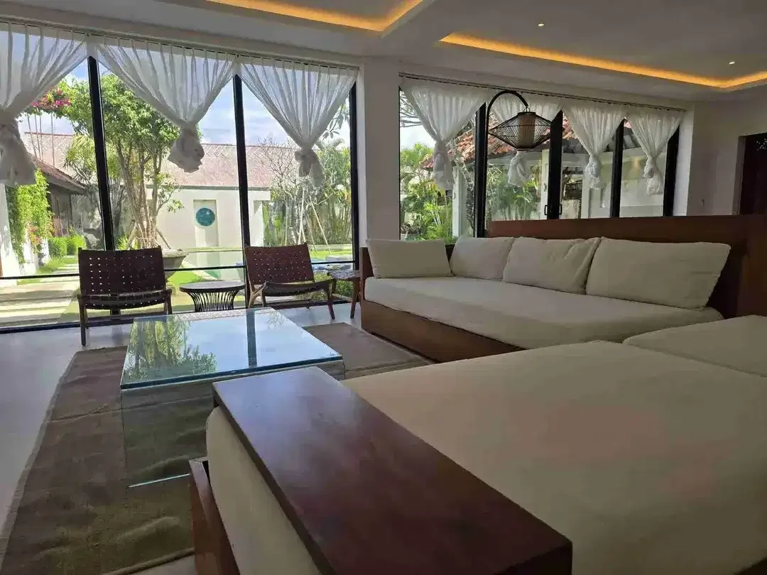 Hug Garden spacious Villa for Sale in Sanur Bali - Image 9 of 10