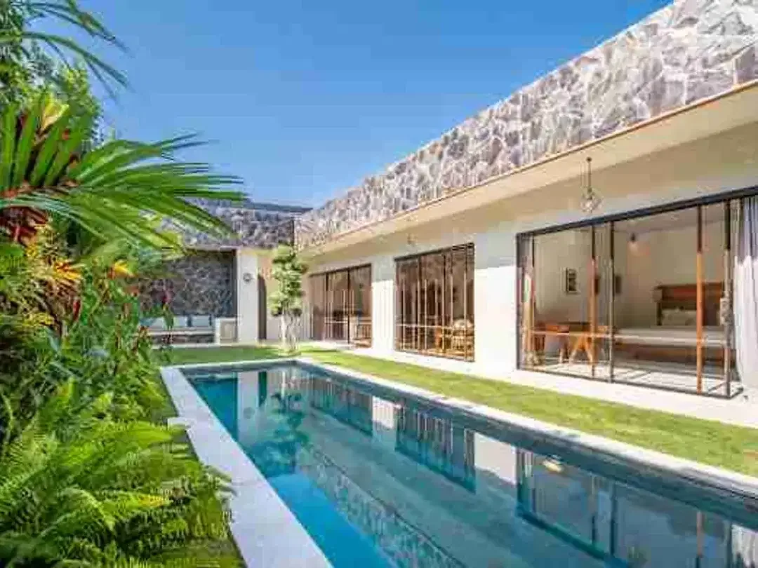 For Sale Modern Villa Umalas Leasehold Only 4.9 Billion With Land Area 312 Sqm - Image 1 of 10